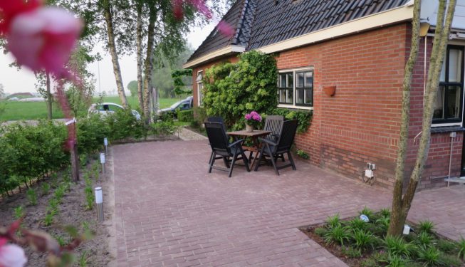 Tuin gebakken bestrating