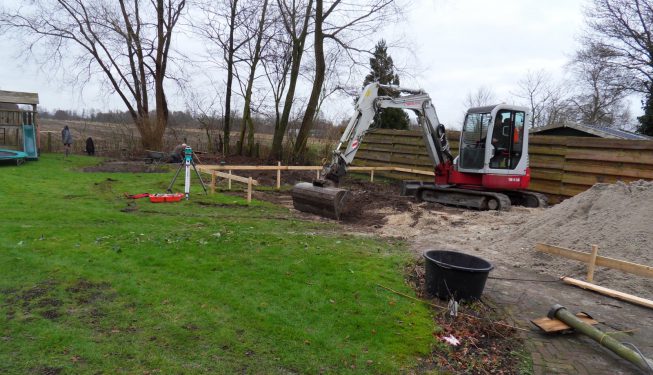 Tuinrenovatie Drogeham, uitgraven garage